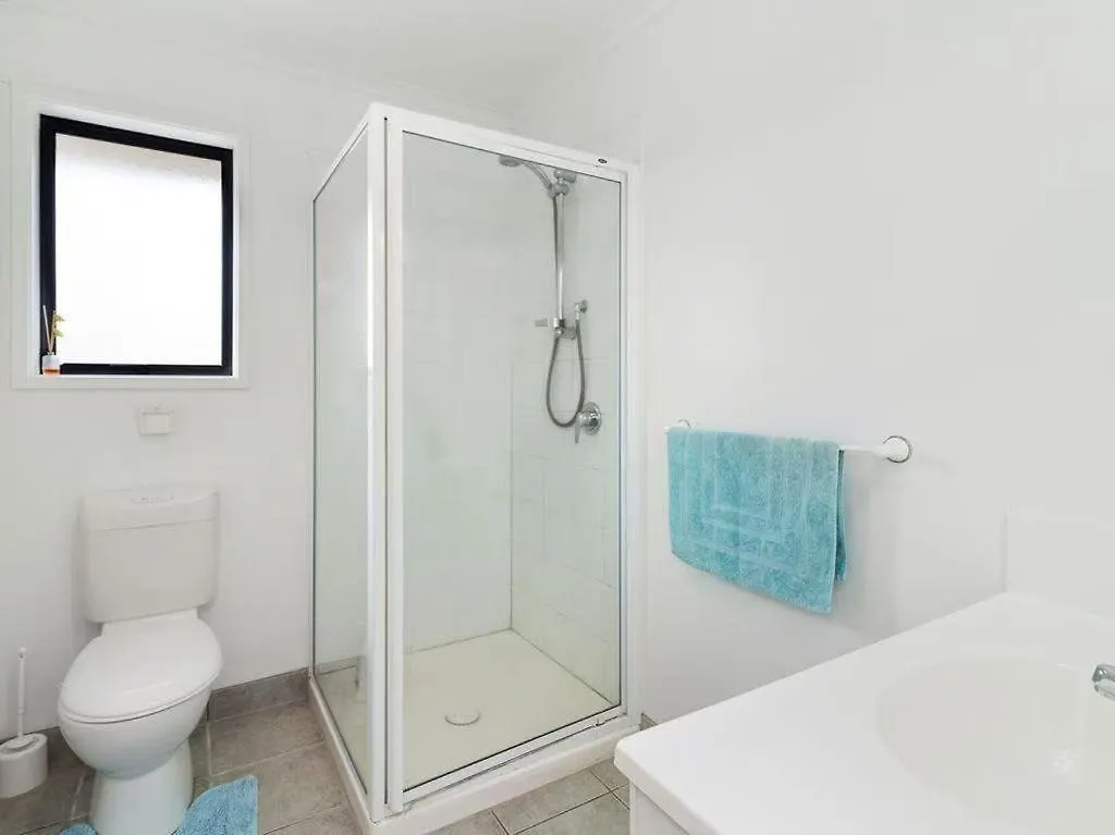 펜션 Tatai Lake Edge - 4 Bed Rotorua Lakefront